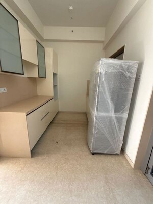 Building Lobby in 3 BHK Apartment at Piramal Mahalaxmi, Mahalaxmi – for Rent