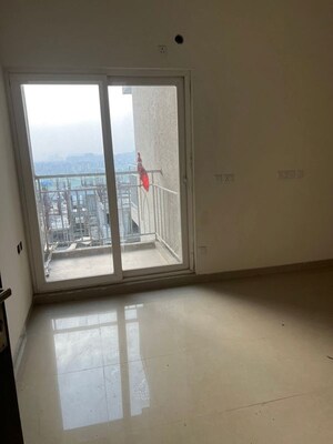 Room in 2 BHK Apartment at Hawelia Valencia Homes, Sector 1 Greater Noida – for Rent