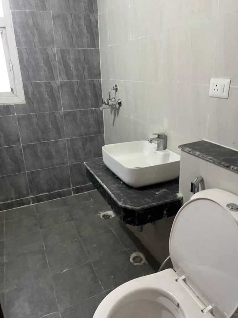 Bathroom, hawelia-valencia-homes 2 Bedroom 950 Sq.Ft. Apartment In Sector 1 Greater Noida Greater Noida 10431864