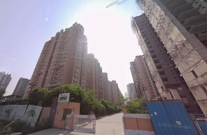  Apartment For Sale in Sector 143