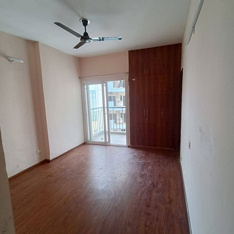 Room, amrapali-centurian-park 2 Bedroom 950 Sq.Ft. Apartment In Tech Zone 4 Greater Noida Greater Noida 10431901