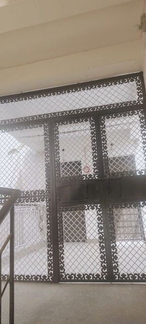   Apartment at Rohini Sector 28 – for Sale