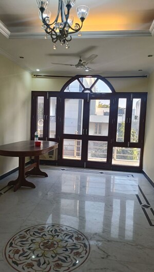 2 BHK Builder Floor For Rent in Safdarjung Enclave