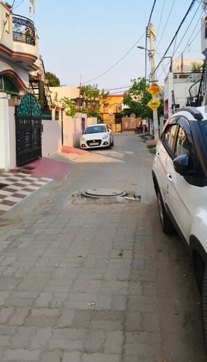 Parking in 6 BHK Independent House at Indira Nagar – for Sale