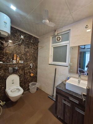 Bathroom in 2 BHK Builder Floor at Unitech South City II, Sector 50 – for Rent