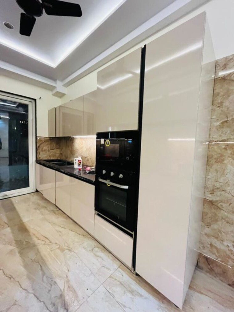 Kitchen, sector 39 4 Bedroom 3250 Sq.Ft. Builder Floor In Sector 39 Gurgaon 10432204