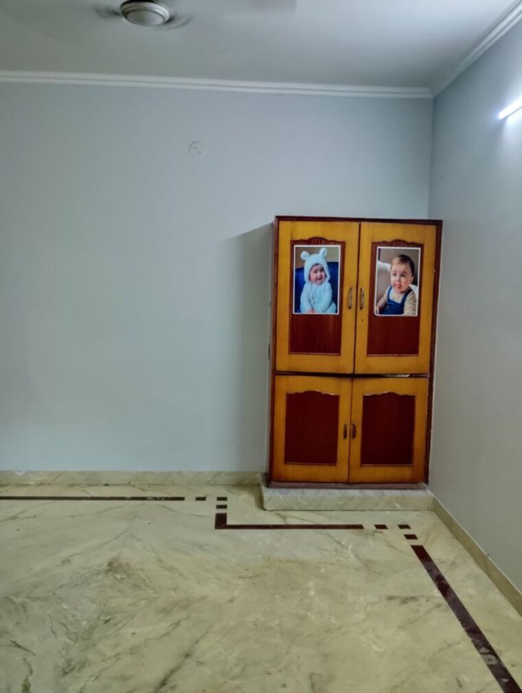 Bedroom, sector 9 3 Bedroom 2250 Sq.Ft. Builder Floor In Sector 9 Faridabad 10432213