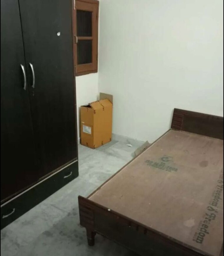 Room, sector 40 2 Bedroom 800 Sq.Ft. Builder Floor In Sector 40 Chandigarh 10432220