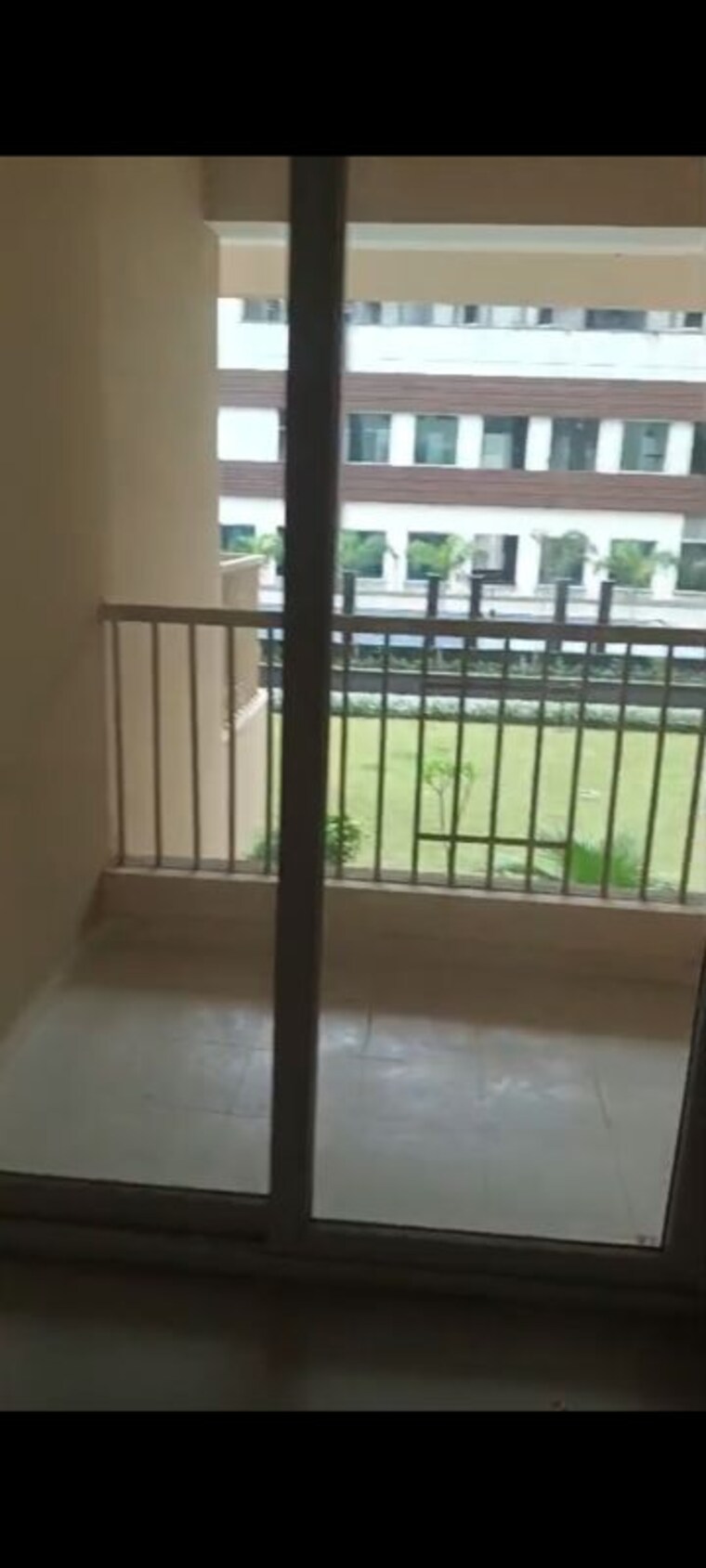 Balcony, elegant-splendour 2.5 Bedroom 1320 Sq.Ft. Apartment In Tech Zone 4 Greater Noida Greater Noida 10428717
