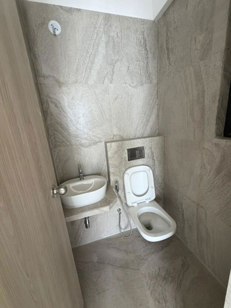 Bathroom, prescon-midtown-bay 2 Bedroom 580 Sq.Ft. Apartment In Mahim West Mumbai 10432257