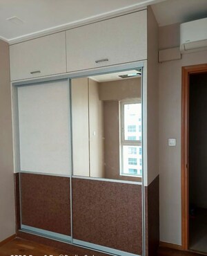 Furnished Amenities in 1 BHK Apartment at Godrej The Trees, Vikhroli East – for Rent