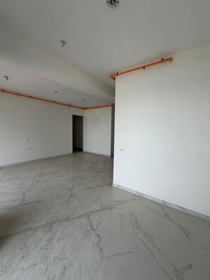 Room in 2.5 BHK Apartment at Prescon Midtown Bay, Mahim West – for Sale