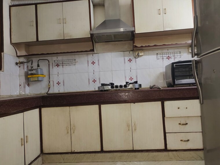 Kitchen, east of kailash 2 Bedroom 1100 Sq.Ft. Builder Floor In East Of Kailash Delhi 10432261