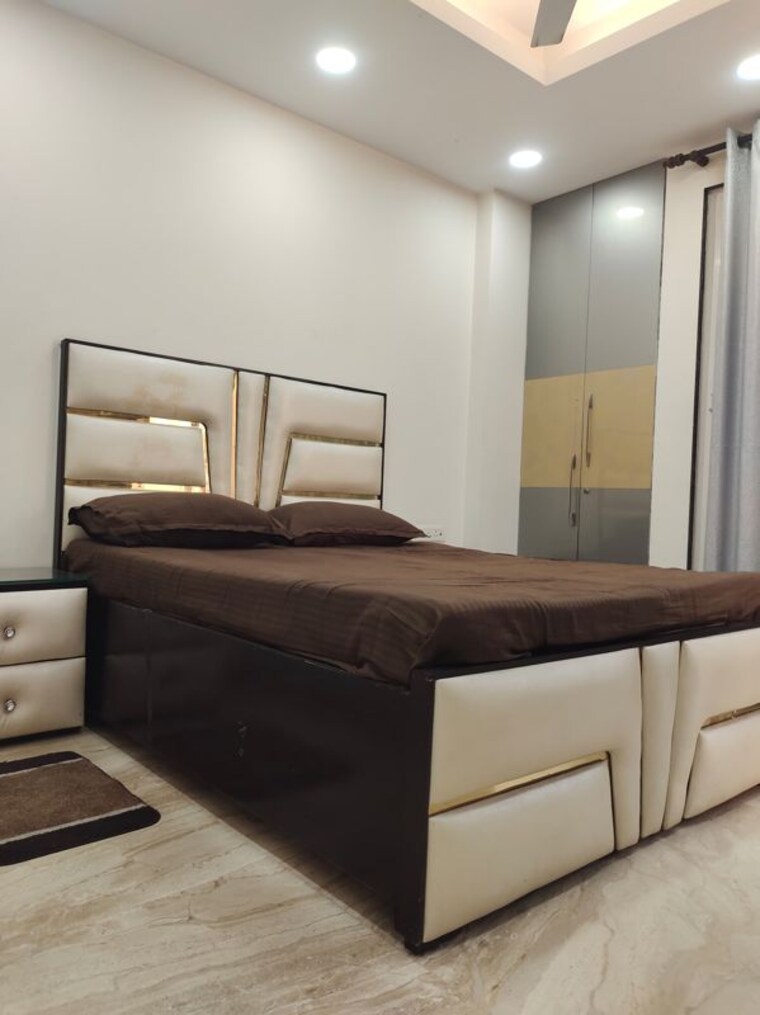 Kitchen, east of kailash 3 Bedroom 1200 Sq.Ft. Builder Floor In East Of Kailash Delhi 10432263