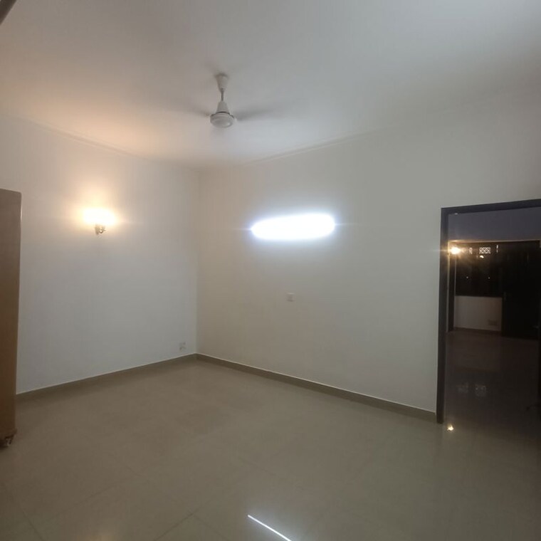 Room, kalkaji 2 Bedroom 1800 Sq.Ft. Builder Floor In Kalkaji Delhi 10432264