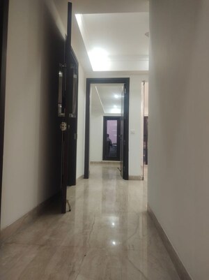 Building Lobby in 3 BHK Builder Floor at Greater Kailash I – for Rent