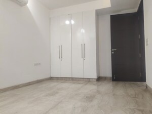 Room in 3 BHK Builder Floor at Greater Kailash I – for Rent