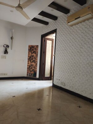 Room in 4 BHK Builder Floor at Greater Kailash ii – for Sale