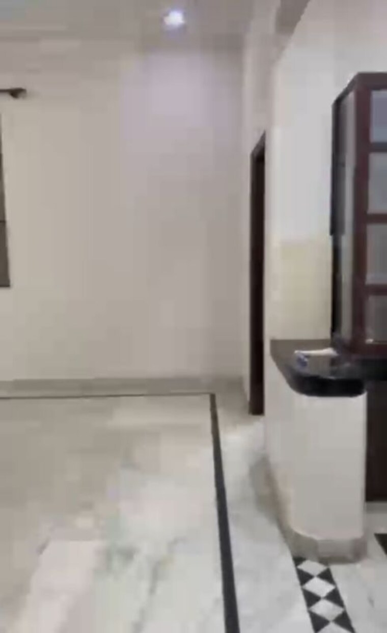 Bathroom, sector 9 3 Bedroom 2150 Sq.Ft. Builder Floor In Sector 9 Gurgaon 10432294
