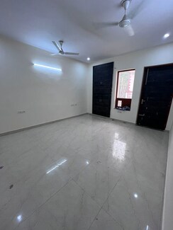 2 BHK + Pooja Room Independent House For Rent in Sector 7