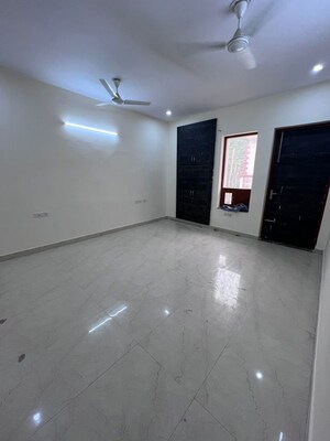 2 BHK Independent House For Rent in Sector 7
