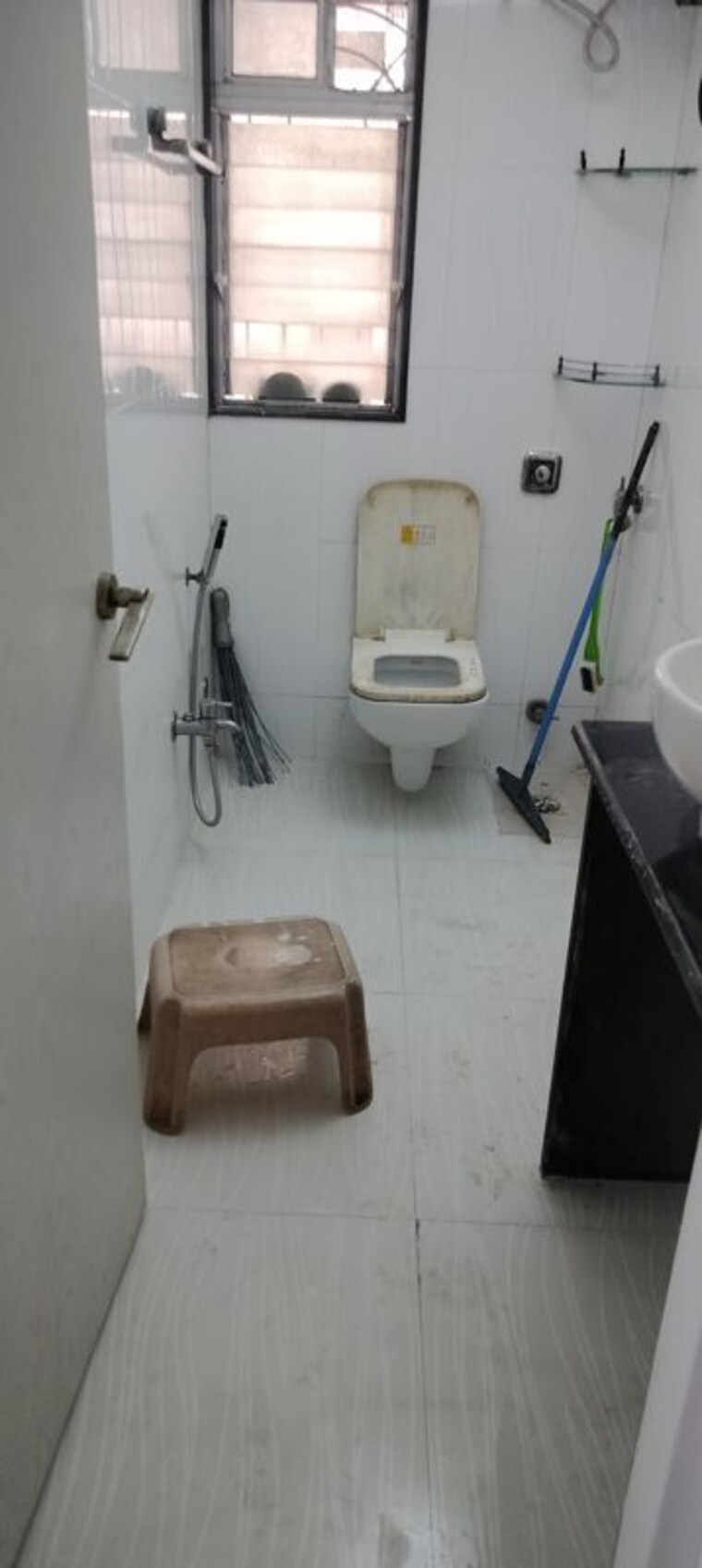 Bathroom, florida-apartment 2 Bedroom 800 Sq.Ft. Apartment In Andheri West Mumbai 10432375
