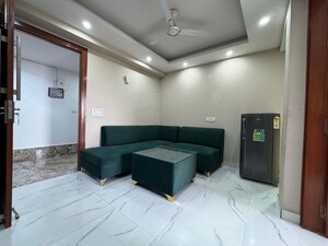 Bedroom in 1 BHK Apartment at Chattarpur – for Rent