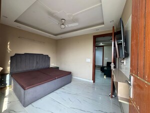 Bedroom in 1 BHK Apartment at Chattarpur – for Rent