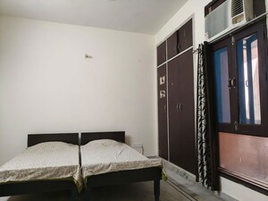 1 RK Independent House For Rent in Sector 26