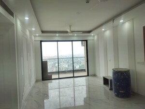 Room in 3 BHK Apartment at M3M Heights, Sector 65 – for Rent