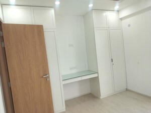 Bathroom in 3 BHK Apartment at M3M Heights, Sector 65 – for Rent