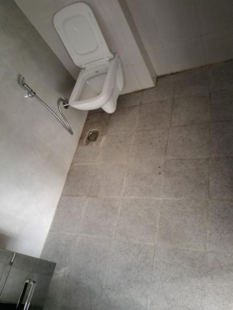 Bathroom, orris-aster-court-premier 5 Bedroom 2700 Sq.Ft. Apartment In Sector 85 Gurgaon 10432455