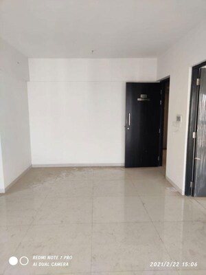Room in 2.5 BHK Apartment at Godrej Central, Chembur – for Rent