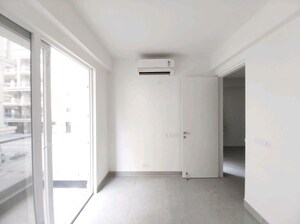 Room in 3 BHK Apartment at Signature Global City 92, Sector 92 – for Sale