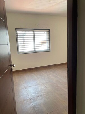 Room in 3 BHK Apartment at Vaibhav Pride Basaveshwara Nagar, Basaveshwara Nagar – for Sale