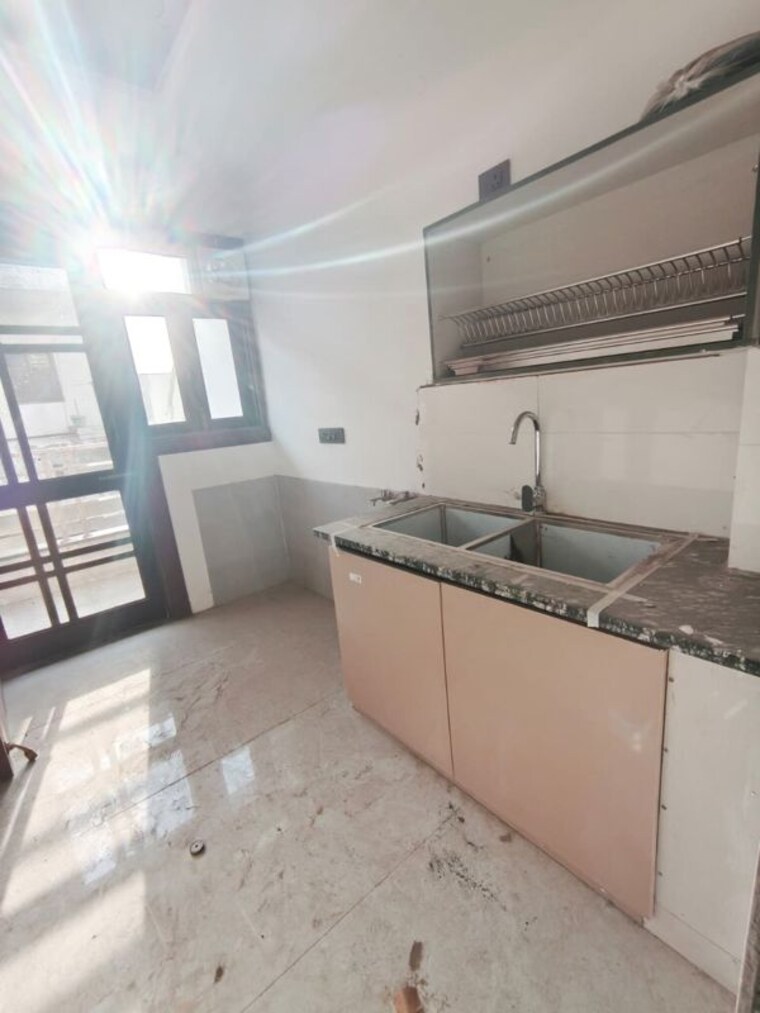 Kitchen, sector 10 3 Bedroom 263 Sq.Yd. Builder Floor In Sector 10 Gurgaon 10432528
