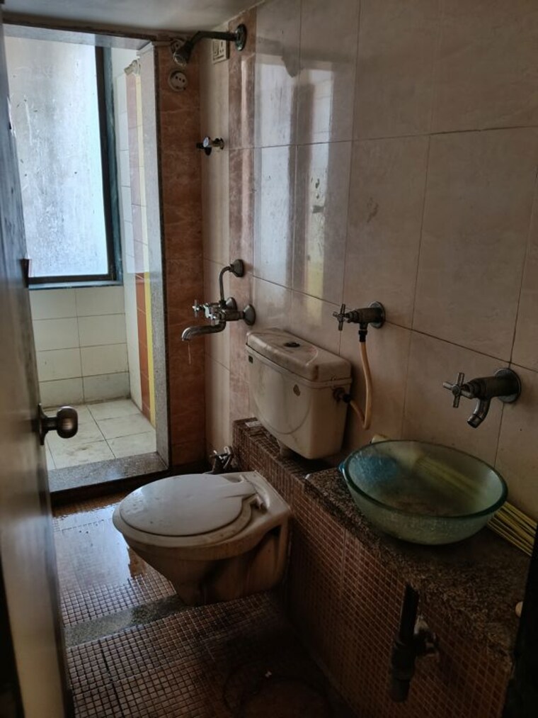 Bathroom, mohan-pride-kalyan 2 Bedroom 1060 Sq.Ft. Apartment In Kalyan West Thane 10432539