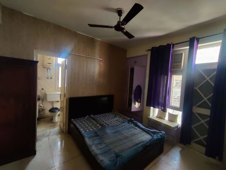 Bedroom, jalvayu-towers  1000 Sq.Ft. Apartment In Sector 56 Gurgaon 10432568