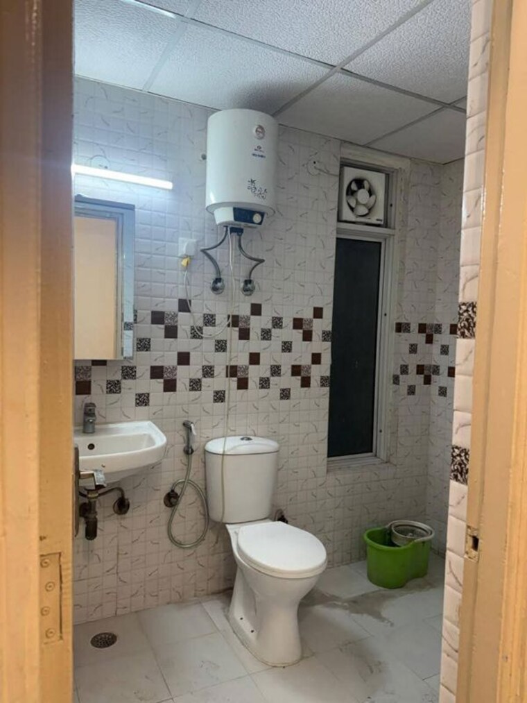 Bathroom, hawelia-valencia-homes 2 Bedroom 950 Sq.Ft. Apartment In Sector 1 Greater Noida Greater Noida 10432590