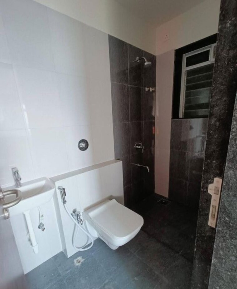 Bathroom, sethia-imperial-avenue 1 Bedroom 500 Sq.Ft. Apartment In Malad East Mumbai 10432595