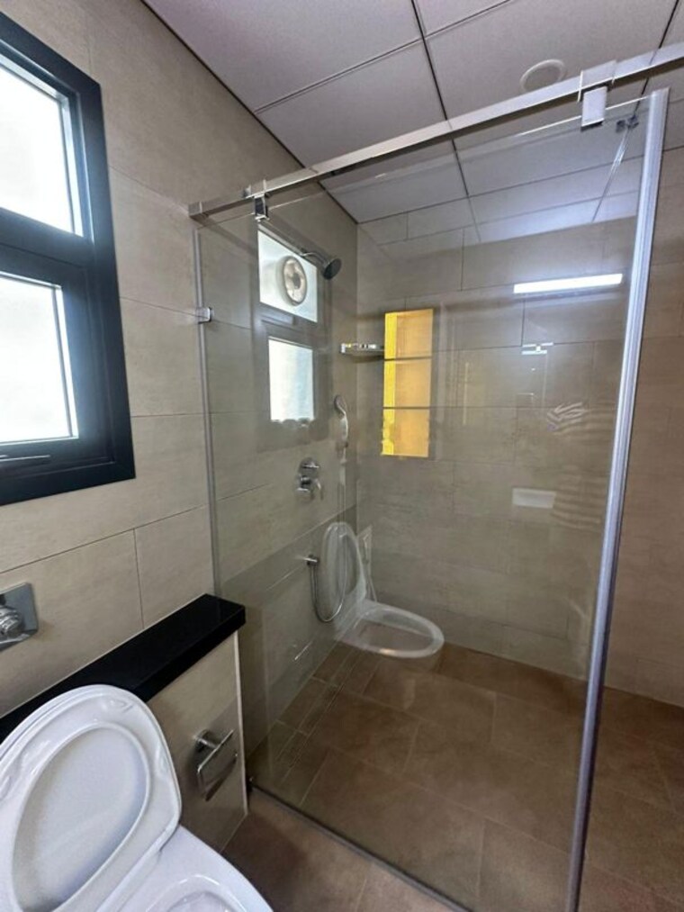 Bathroom, sobha-city-gurgaon 3.5 Bedroom 4686 Sq.Ft. Apartment In Sector 108 Gurgaon 10432613