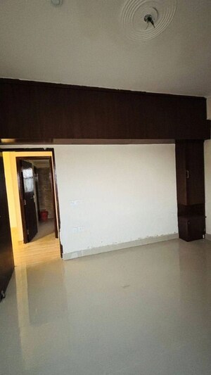 Furnished Amenities in 2 BHK Apartment at Hawelia Valencia Homes, Sector 1 Greater Noida – for Rent
