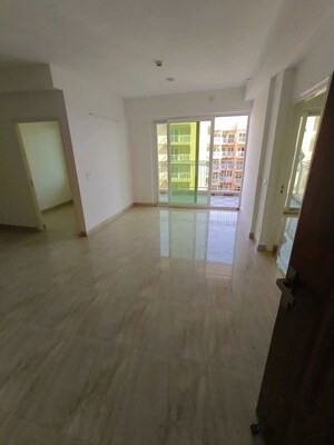 Room in 3 BHK Apartment at Migsun Ultimo, Omicron Iii Greater Noida – for Sale