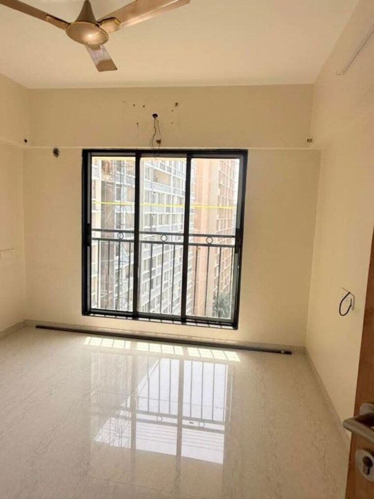 Room, om-sai-chs-andheri-west 1 Bedroom 500 Sq.Ft. Apartment In Andheri West Mumbai 10432659