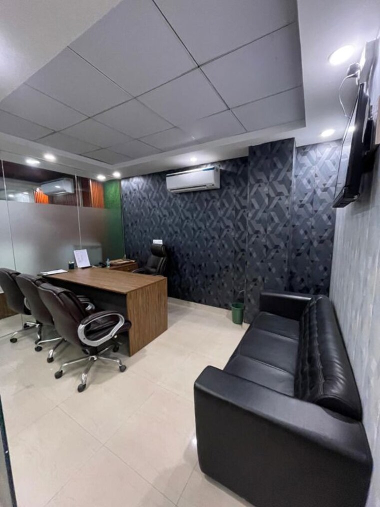 Team Area, sector 2 Commercial Office Space 2500 Sq.Ft. In Sector 2 Noida 10432684