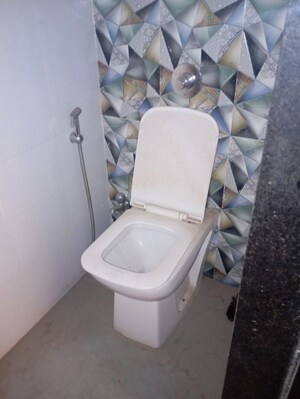 Bathroom in 1 BHK Apartment at Dipti Aaryavarta, Andheri East – for Sale