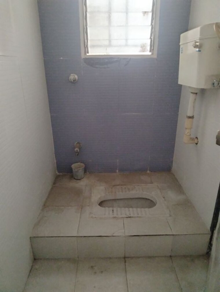 Bathroom, splendour-county 3 Bedroom 1255 Sq.Ft. Apartment In Rahatani Pune 10432716