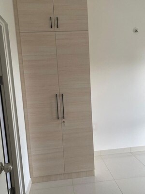 Room in 3 BHK Apartment at Brigade El Dorado, Bagaluru – for Rent
