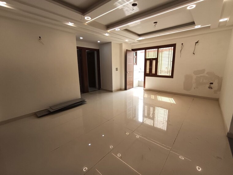 Room, rajendra nagar sector 2 5 Bedroom 300 Sq.Yd. Builder Floor In Rajendra Nagar Sector 2 Ghaziabad 10427384