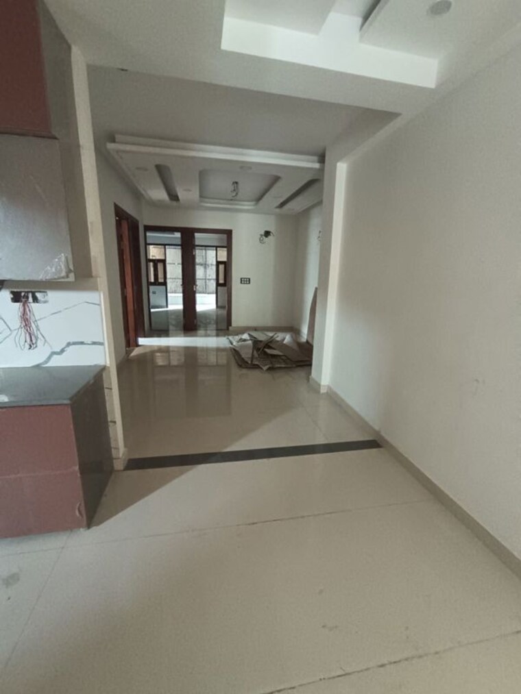 Room, rajendra nagar sector 2 5 Bedroom 300 Sq.Yd. Builder Floor In Rajendra Nagar Sector 2 Ghaziabad 10427384